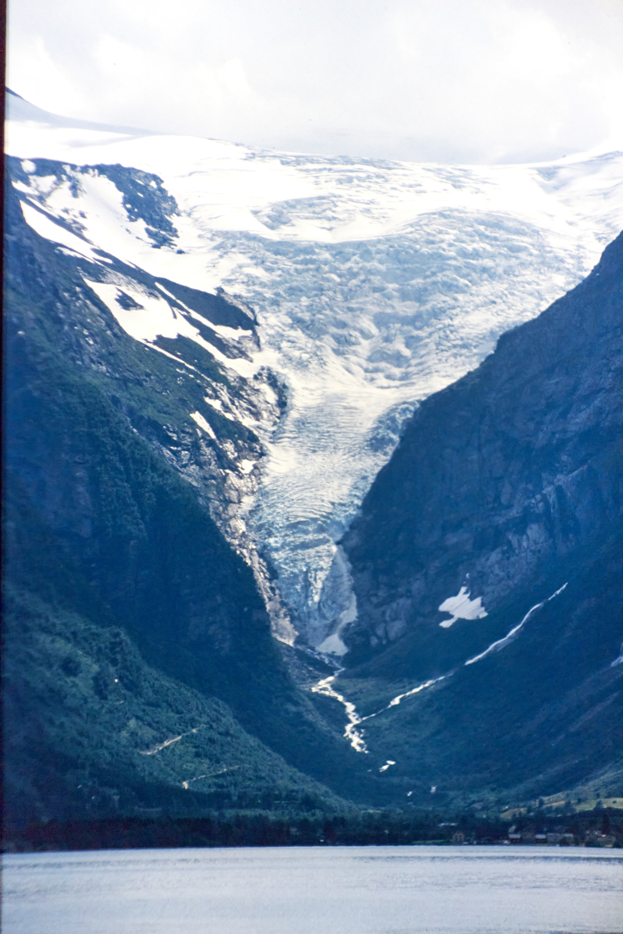 Die Gletscherzunge des Melkbreen