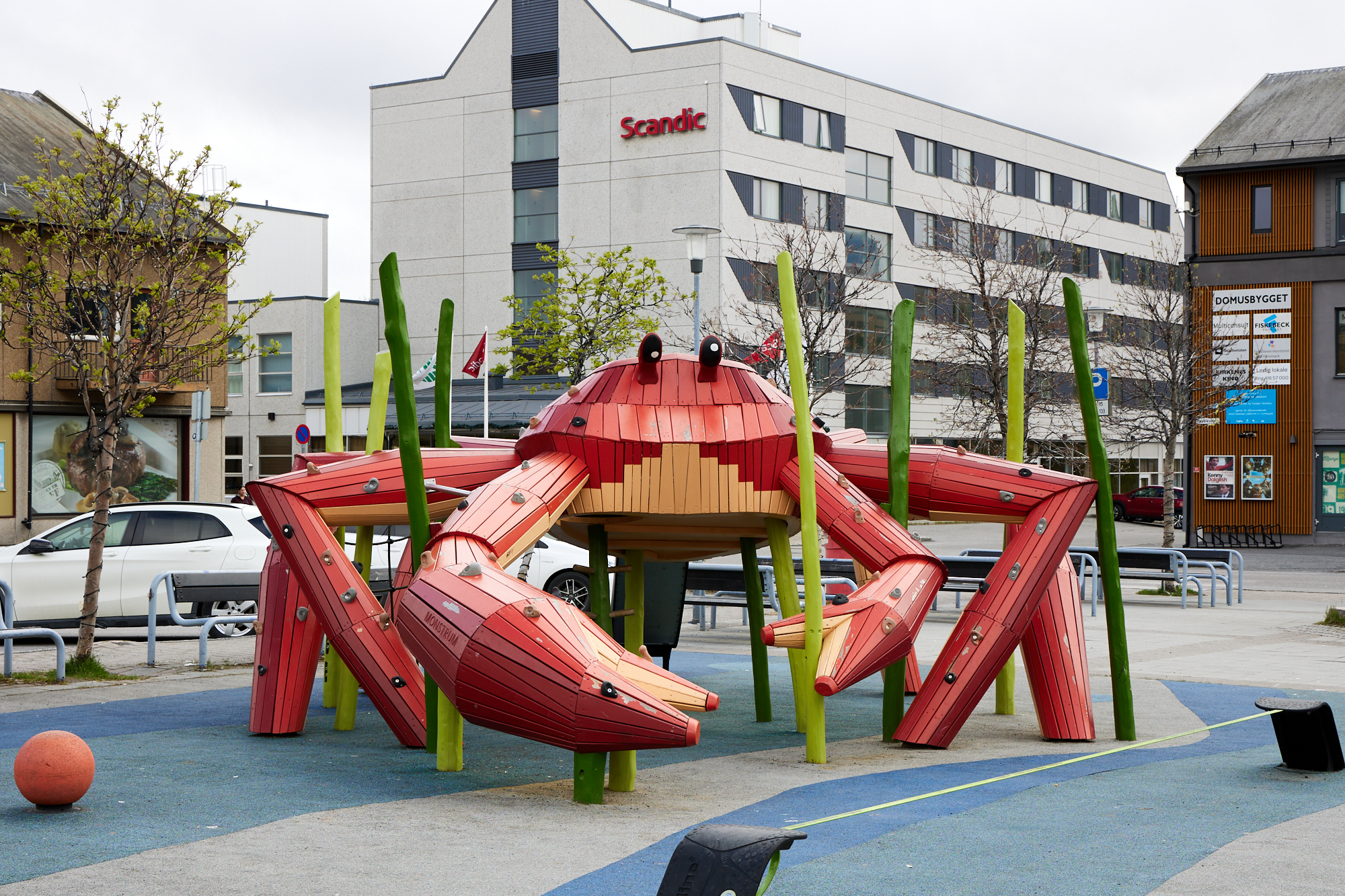 Wetterfester Spielplatz